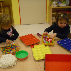 Berušky -  Bílá paní zima jede na saních /26