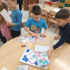 Kytičky -  Bílá paní zima jede na saních /26