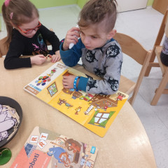 Kytičky -  Bílá paní zima jede na saních /26