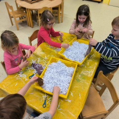 Sluníčka -  Bílá paní zima jede na saních /26