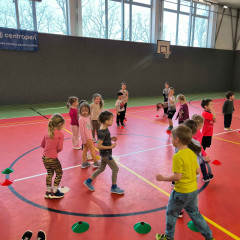 Sluníčka -  Bílá paní zima jede na saních /26