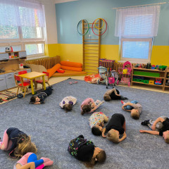 Sluníčka -  Bílá paní zima jede na saních /26