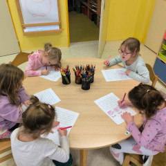 Sluníčka -  Bílá paní zima jede na saních /26