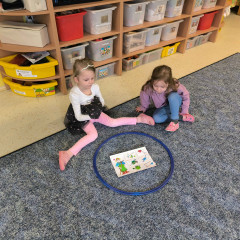 Sluníčka -  Bílá paní zima jede na saních /26