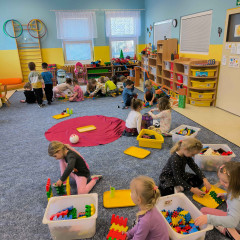 Sluníčka -  Bílá paní zima jede na saních /26