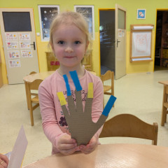 Sluníčka -  Bílá paní zima jede na saních /26