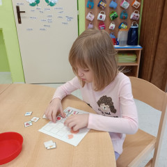 Kytičky -  Bílá paní zima jede na saních /26