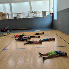 Sluníčka -  Bílá paní zima jede na saních /26