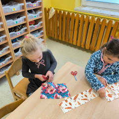 Sluníčka -  Bílá paní zima jede na saních /26