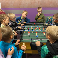 Stříháme, lepíme, mačkáme, modelujeme.  3. Třída