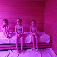 Mraveneček stůně dál