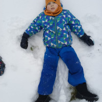 Mraveneček stůně dál