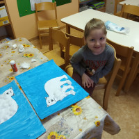 Mraveneček stůně dál