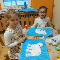 Mraveneček stůně dál