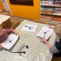 Mraveneček stůně dál