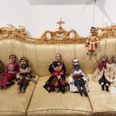 Výstava Loutek na Alšovce