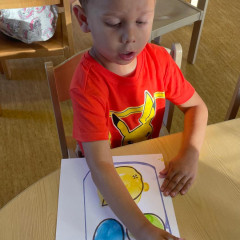 Malujeme, tvoříme, svět barvami kouzlíme