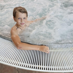 Plavání a vířivka