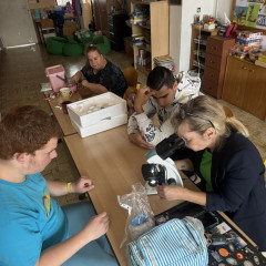 ´´Mikroskopie´´ s paní učitelkou Mgr. Margoldovou