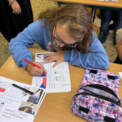 Školní projekt Volby v demokratické společnosti