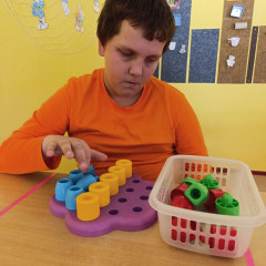 Hrajeme si a procvičujeme v družince