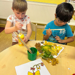 Vysoko až nad oblaka, do větru vám pouštím draka