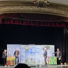 Na kouzelném paloučku