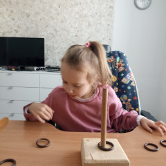 Anička-navlékání