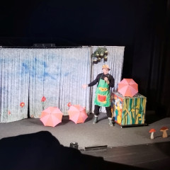 Divadlo Na kouzelném paloučku - 4.11.