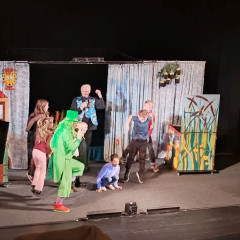 Divadlo Na kouzelném paloučku - 4.11.
