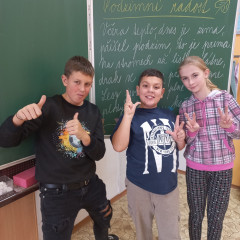 Naučili jsme  se básničku " Podzimní radost "