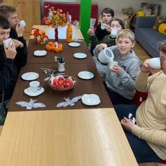 Halloweenský čajový dýchánek