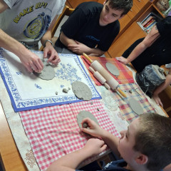 Keramické tvoření - dárečky  pro maminky