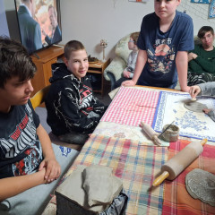 Keramické tvoření - dárečky  pro maminky