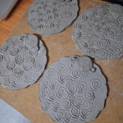 Keramické tvoření - dárečky  pro maminky