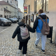 Výstava Večerníček 60 let, vycházka náplavkou