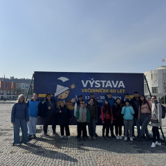 Výstava Večerníček 60 let, vycházka náplavkou