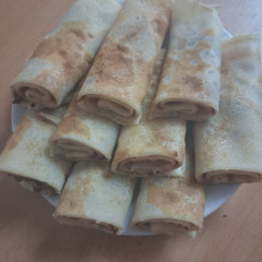 Sladké palačinky s domácí marmeládou tvoříme sami v kuchyňce.