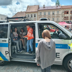 Den bez úrazu