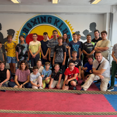 V Boxing klubu