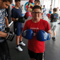 V Boxing klubu