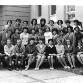 Fotogalerie pedagogického sboru před rokem 1989 | 