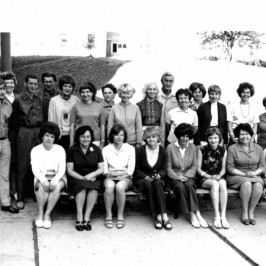 Fotogalerie pedagogického sboru před rokem 1989 | 