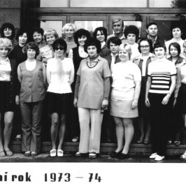 Fotogalerie pedagogického sboru před rokem 1989 | 
