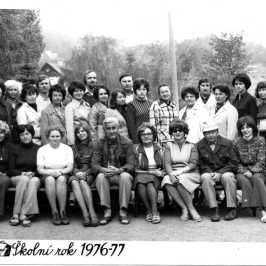 Fotogalerie pedagogického sboru před rokem 1989 | 