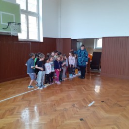 1.A při soutěžích v tělocvičně | 