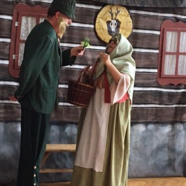 Divadélko KOS nám zahrálo pohádku "Bubulík myslivcem" | 