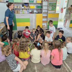 Svět motýlů v Prachaticích (1.třída)