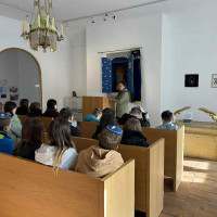 Osmáci v synagoze