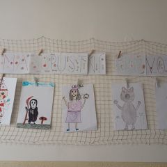 ... na chodbách ...